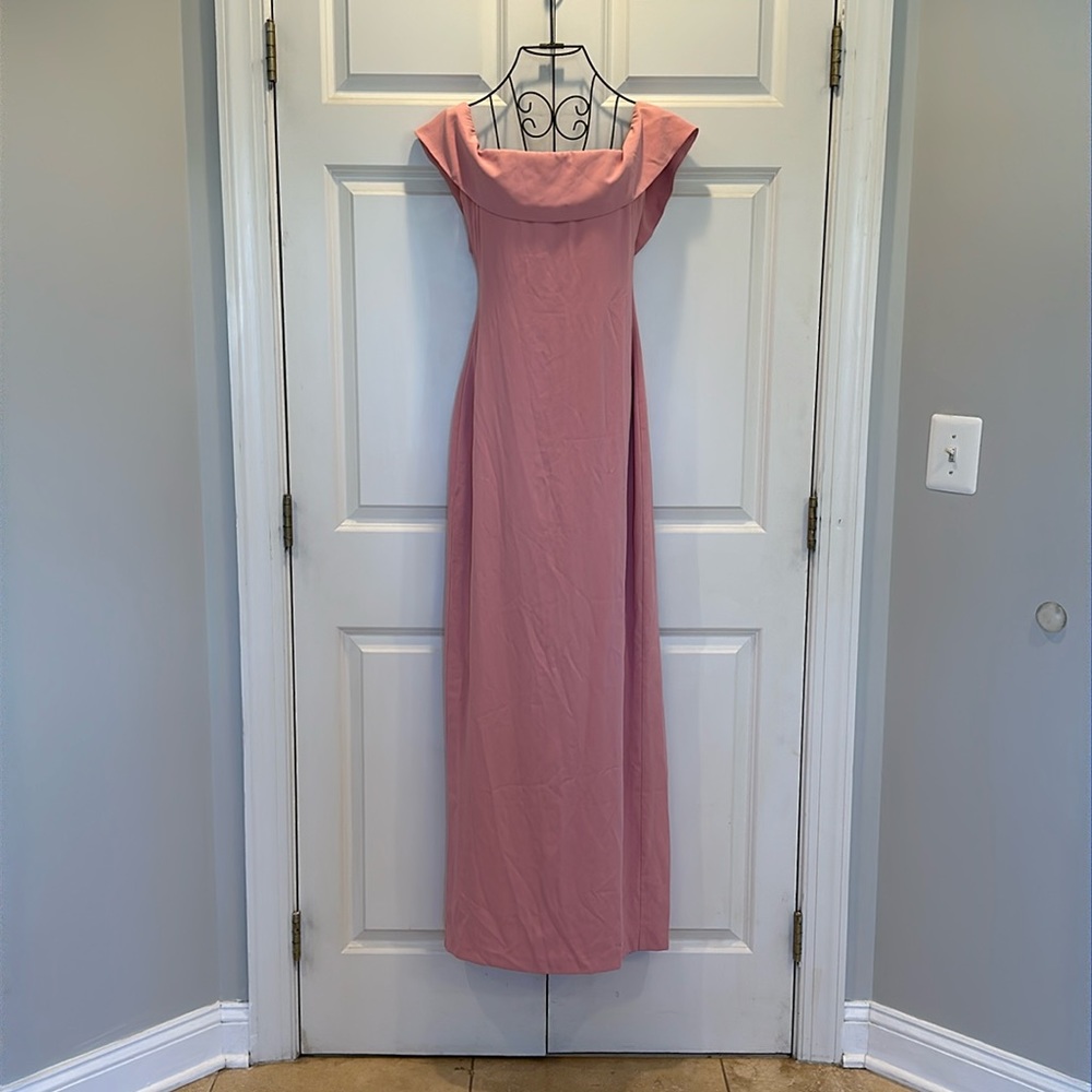 NWT Lovers and Friends Maxi Dress with Back Slit and Zipper (size small)